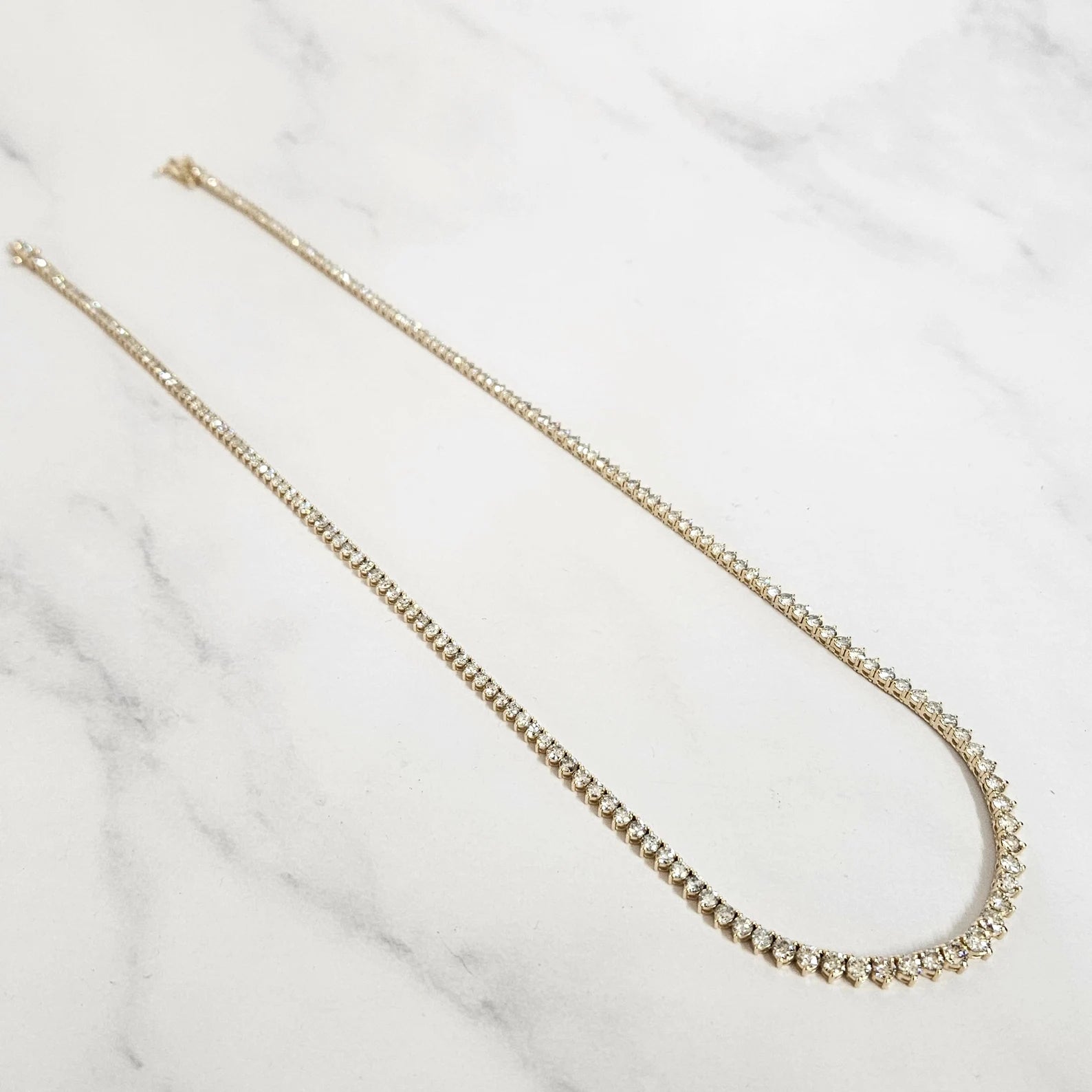 Graduated Tennis Necklace - Lab Grown Diamond